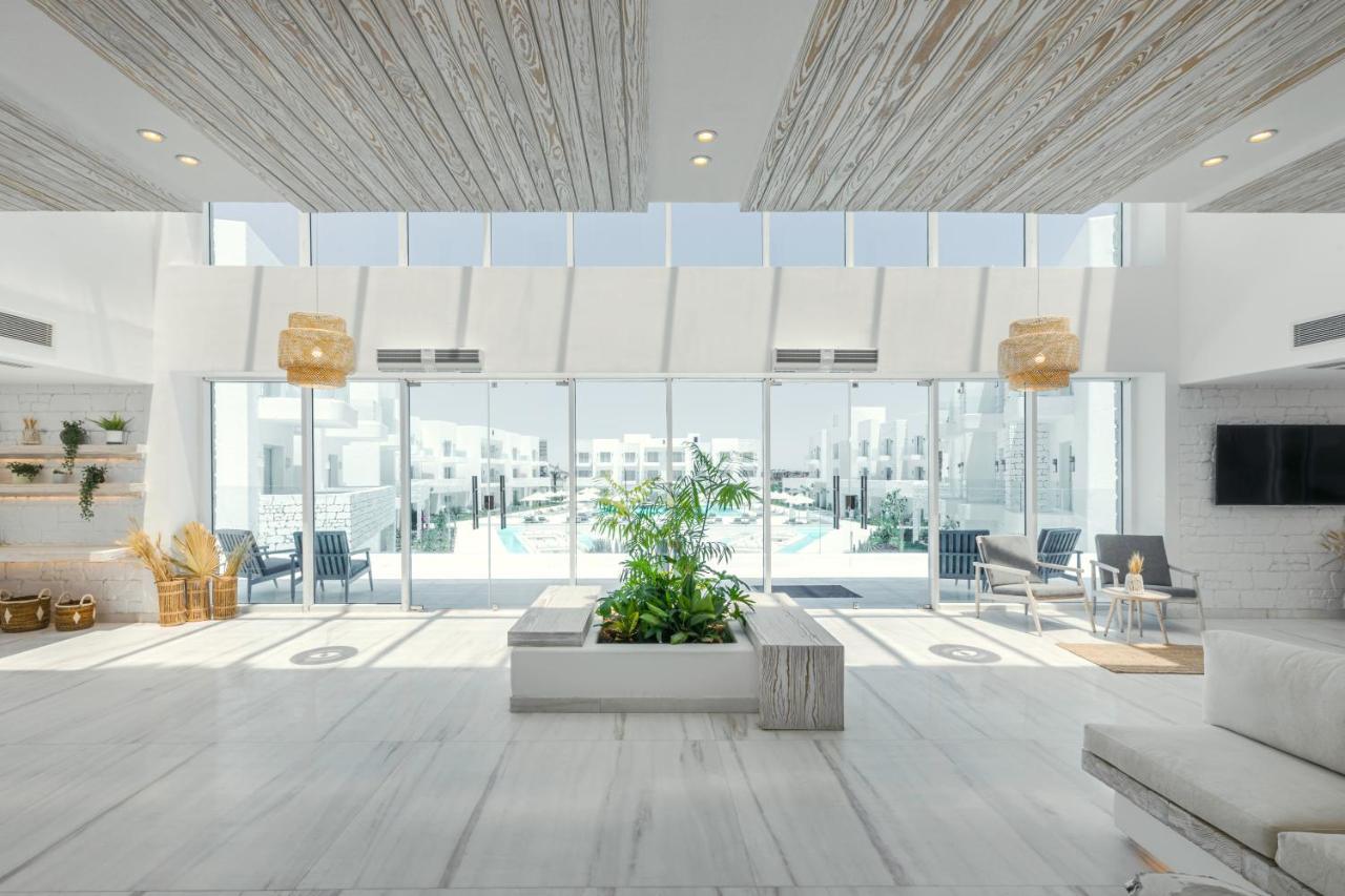 Tanoak Resort Ain Sukhna Eksteriør bilde Interior of the terminal
