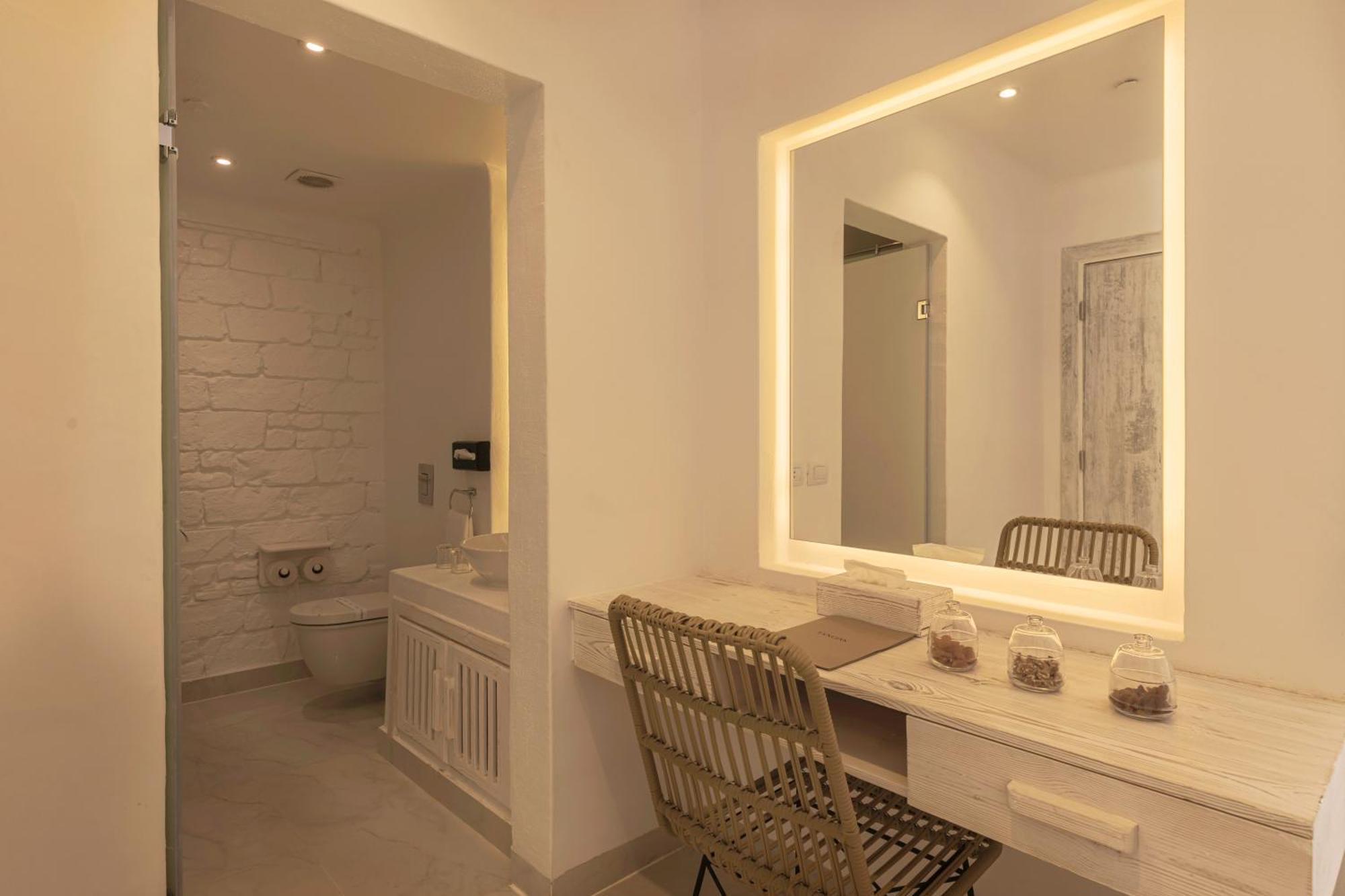 Tanoak Resort Ain Sukhna Rom bilde A dressing room